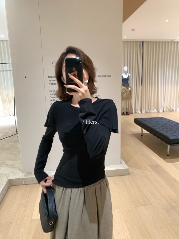66733#겉옷이 레이어드된 듯한 블