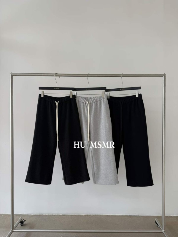 블랙, 차콜 그레이, 다크 그레이