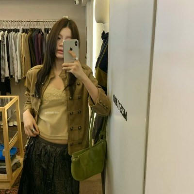 입술카라 단추 벨벳 자켓 레이