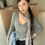 V넥 트위스트 슬림핏 롱슬리브