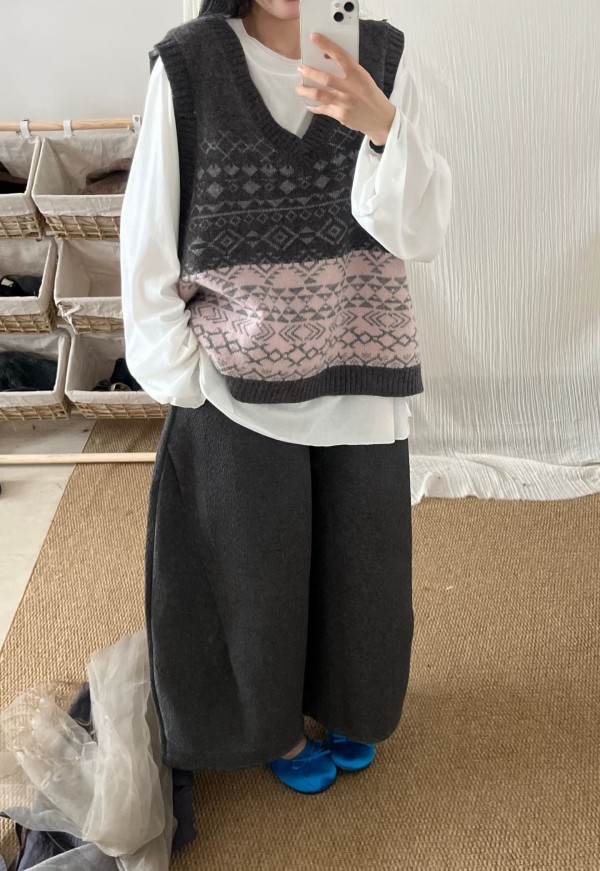 제카드 브이넥 조끼