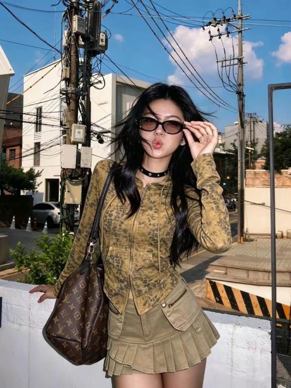 소프트 소재 슬림핏 미니멀 카모