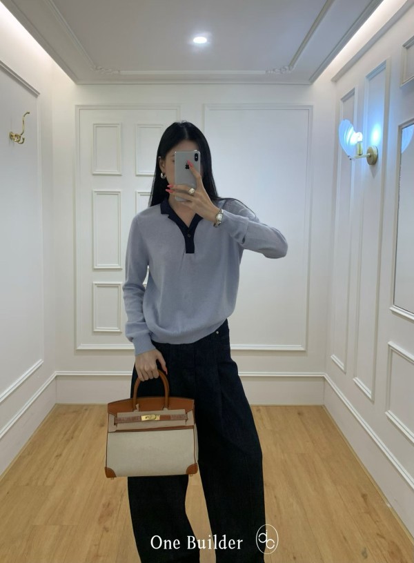 배색 폴로넥 울 스웨터
