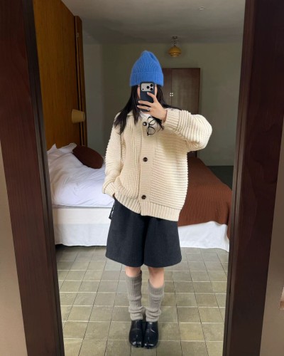 칼라 세 단추 가디건