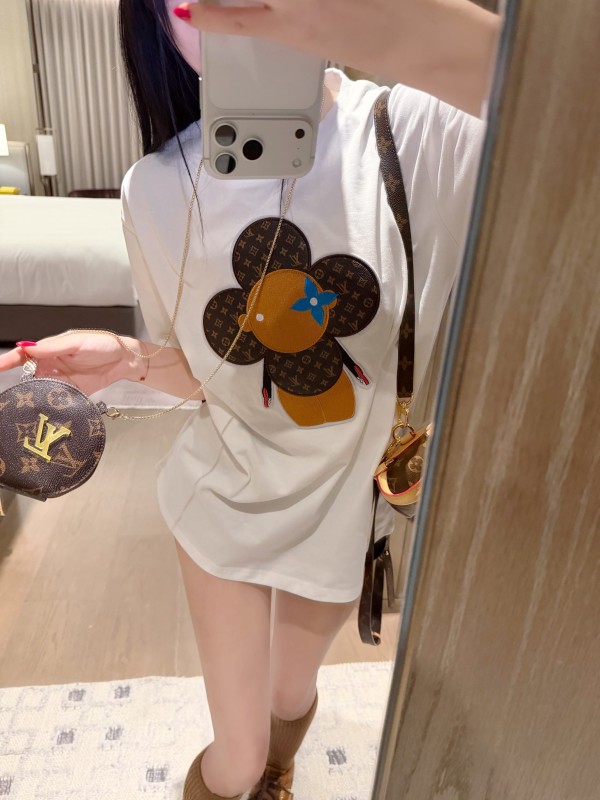 태양꽃 티셔츠, 백팩 증정