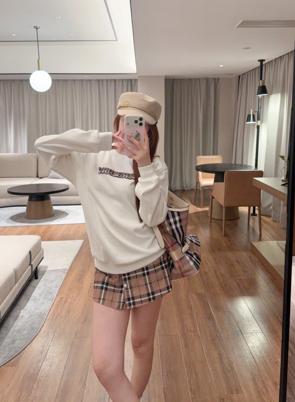 가을 신상 후드티 --